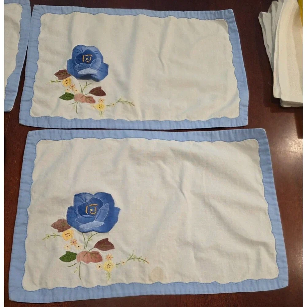 Vintage Floral Applique & Embroidered Placemats w/Napkins Set of 4